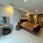 Large Deluxe Condo Grand Avenue Central Pattaya