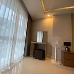 Large Deluxe Grand Avenue * Pattaya