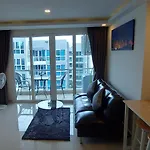 Grand Avenue - Pool-view Suite, 55sqm *
