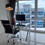 Grand Avenue Pattaya - Pool-View Suite, 55Sqm