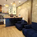 โรงแรม The Base 3*