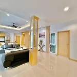 Tagvilla Lagoon Pool In 8 Bedroom วิลล่า