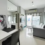 芭提雅fnb 无边泳池 Apartment *