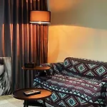 芭提雅fnb 无边泳池 Apartment Pattaya