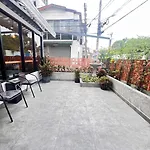Aree House Poshtel