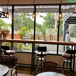 โรงแรม Aree House Poshtel