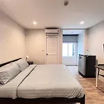 Aree House Poshtel
