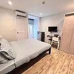 โรงแรม Aree House Poshtel Pattaya