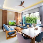 Hollywood Luxury Poolvilla Walking Street 4 Bedrooms วิลล่า