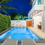 Hollywood Luxury Poolvilla Walking Street 4 Bedrooms Pattaya