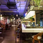 โรงแรม Surestay By Western T 4*