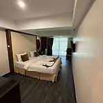 Maleez Pattaya