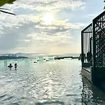 อพาร์ทเม้น The Edge By Pattaya