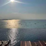 芭提雅fnb 无边泳池 * Pattaya
