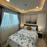 Arcadia Con Apartment *