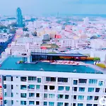 Central Pattaya With Infinity Pool, Near The Beach