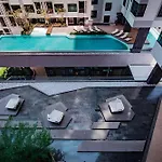 Central Pattaya With Infinity Pool, Near The Beach