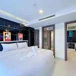 Grand Avenue Residence Condominium