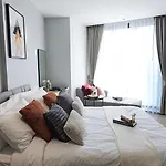 Edge #187 Apartment *
