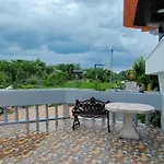 Apartment Sea Hill Phatamnak *