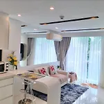 Center Residents Apartment Pattaya