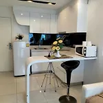 Center Residents * Pattaya