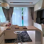 Center Residents * Pattaya