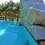 Unixx Near Walking Street * Pattaya