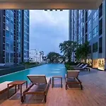 Aparthotel The Base Pattaya