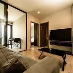 Aparthotel The Base Pattaya