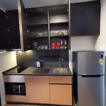 Edge By Jjj Bed & Breakfast