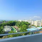 โรงแรม The Monaco