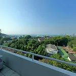 โรงแรม The Monaco 3*