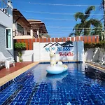 Villa D34长住优惠房-芭提雅市中心高端4间卧室泳池别墅 *
