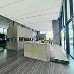 อพาร์ทเม้น 芭提雅市中心无边泳池公寓the Base *