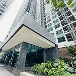 芭提雅市中心无边泳池公寓the Base อพาร์ทเม้น Pattaya