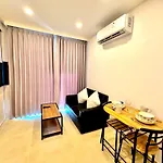 Cozy 1 Bedroom Condo Near Walking Street With Pool And Gym
