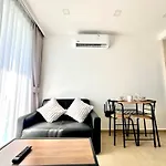 Cozy 1 Bedroom Condo Near Walking Street With Pool And Gym