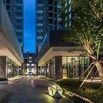 อพาร์ทเม้น 芭提雅the Base公寓网红无边泳池 距离海边200多米 步行可到步行街酒吧街商场蒂夫尼人妖秀