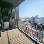 อพาร์ทเม้น 芭提雅the Base公寓网红无边泳池 距离海边200多米 步行可到步行街酒吧街商场蒂夫尼人妖秀