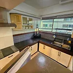 Hagone Condotel - Pool, Near & Steps To Weekend Market อพาร์ทเม้น *