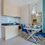 Grande Carribean L Guest Friendly L Seaview Pool View In อพาร์ทเม้น *