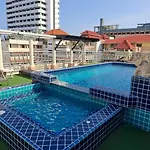 Whitehouse Condotel
