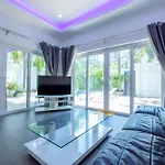 Majestic 1bedroom Poolvilla28,beach Gate วิลล่า Pattaya