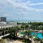 View Talay 7 Seaview Apartments