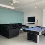 South Pattaya,5Br Modern Villa