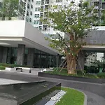 Apartment The Base In Downtown Pattaya