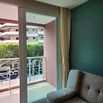 Bee & Pum Building B 113