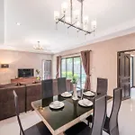 Coastal 3 Bdr Private Pool *