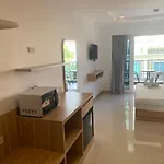 New Circle Phratamnak Apartment Pattaya